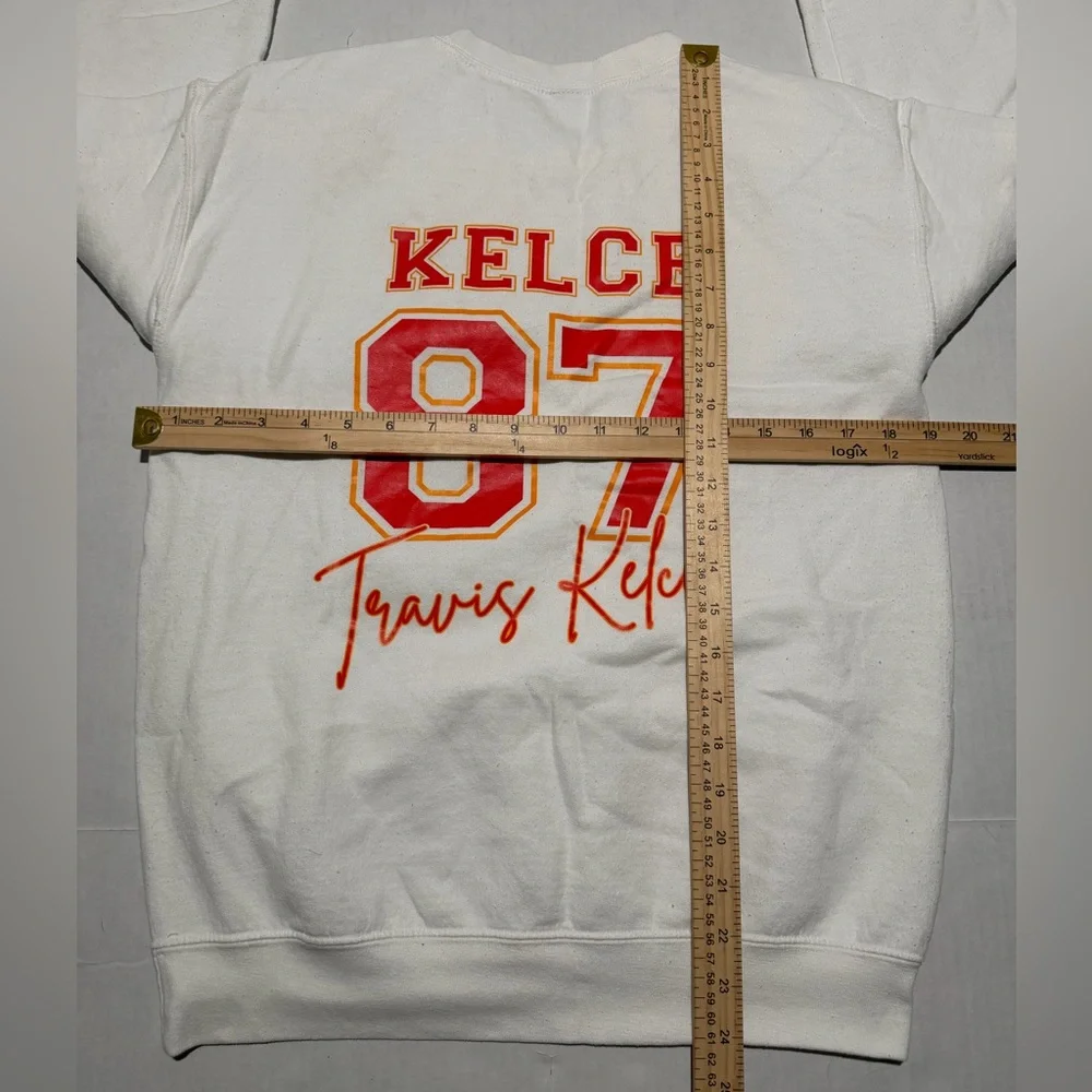 unbranded sweatshirt, Kelce, Chiefs NFL, white, No Tag (Medium?)